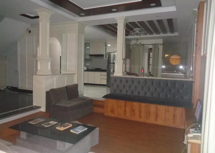Hotel Ishu's Pvt Ltd 3*