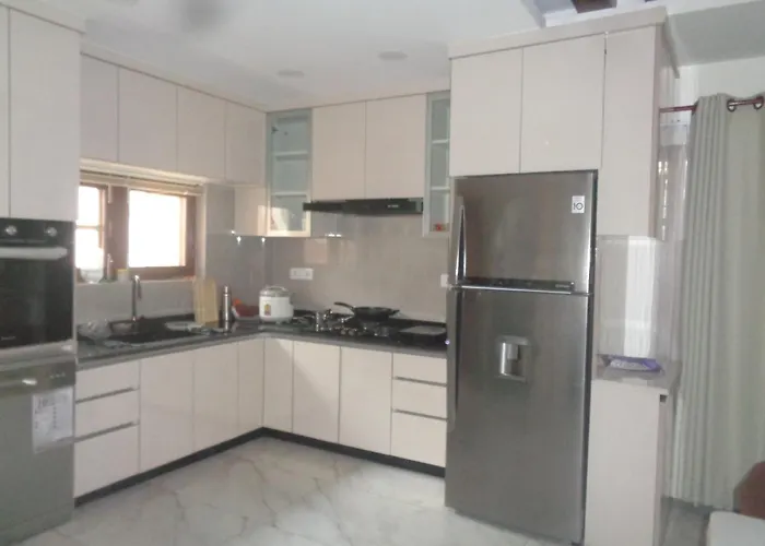 Ishu's Pvt Ltd 3*